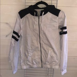Zine white and black zip up windbreaker